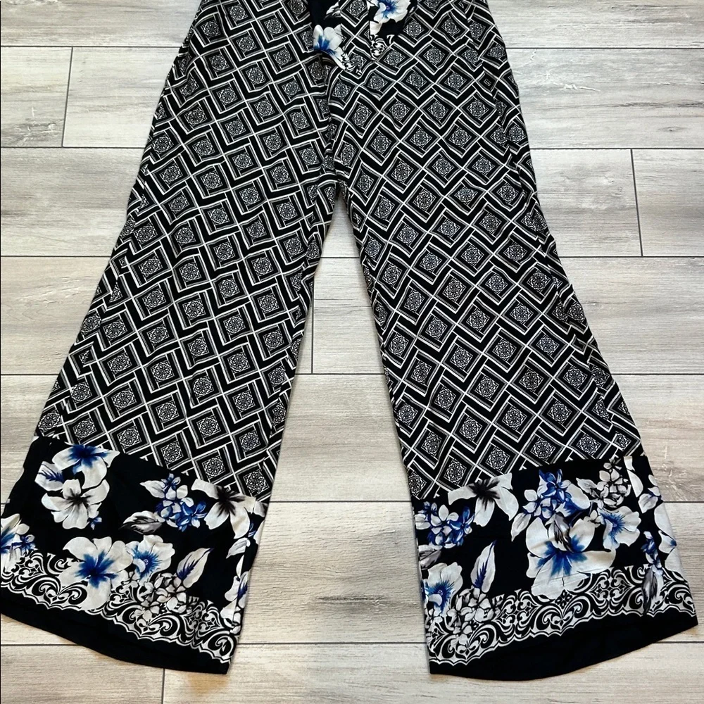 WHBM wide leg polyester pants size 00 blue black